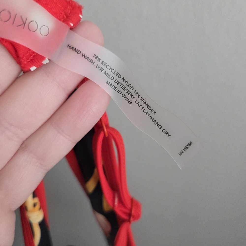 OOKIOH Says Gah Como Bikini Top size M NWT - Picture 7 of 9